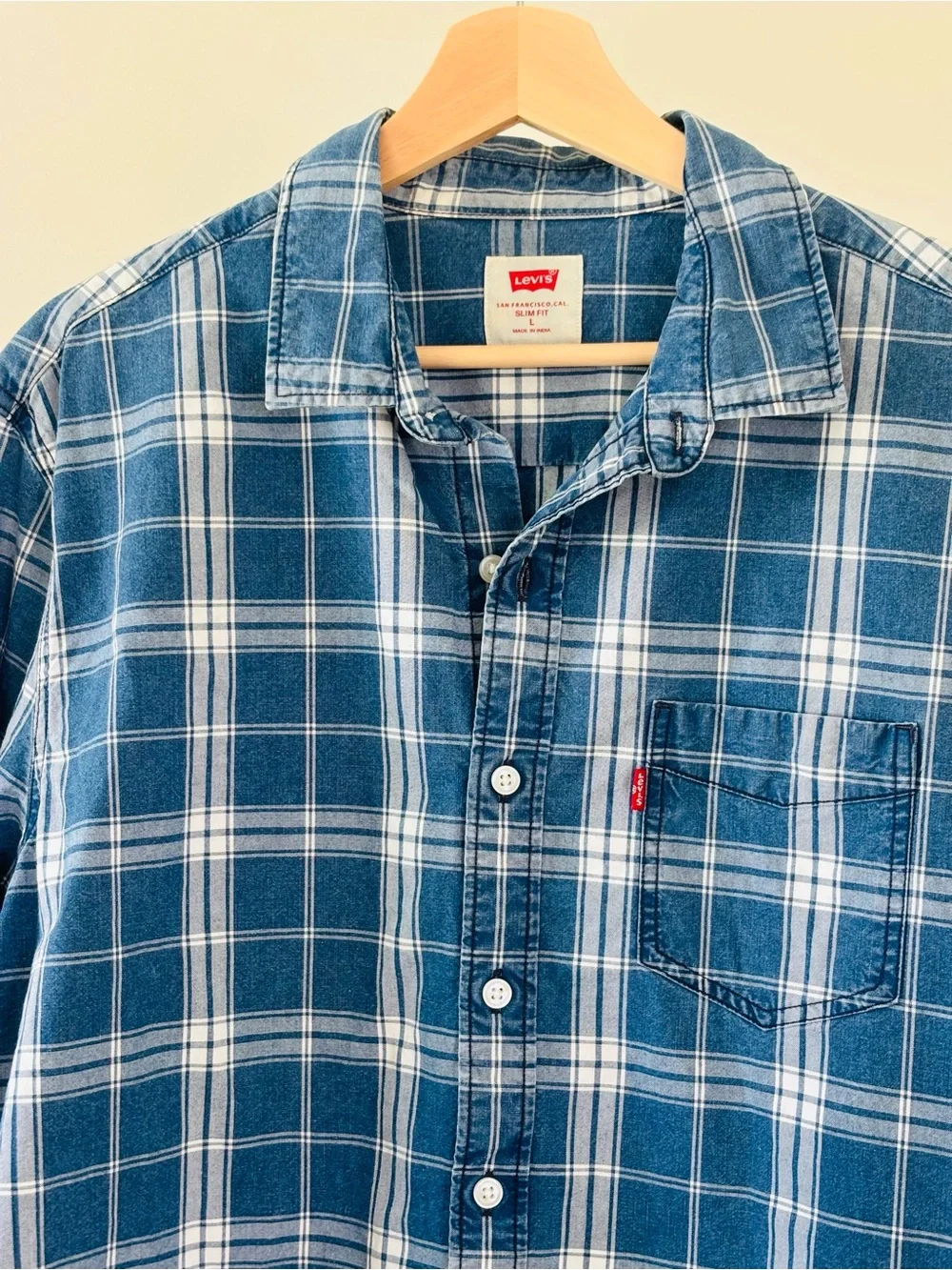 Levi’s Blue & White Check Button Down | 100% Cotton | Classic Shirt